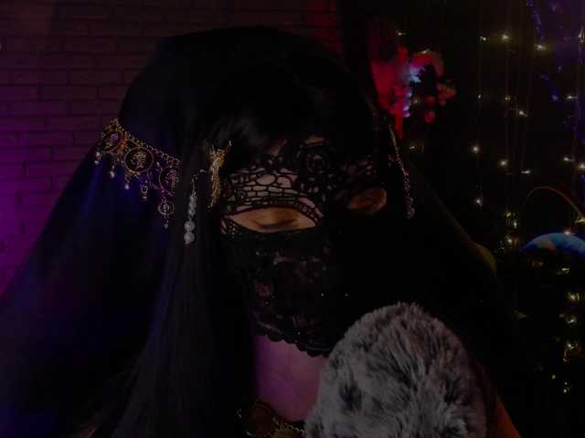 Li-Drago live webcam show