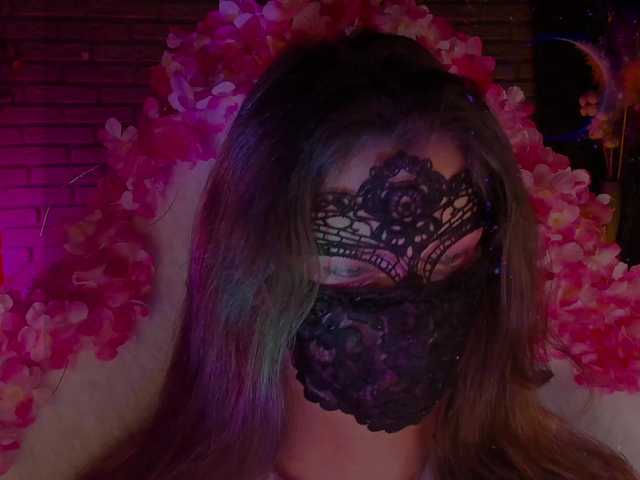Li-Drago live webcam show