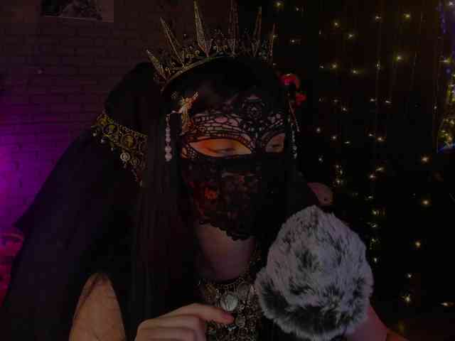Li-Drago Live Webcam on BongaCams
