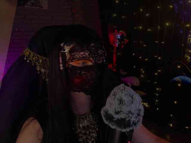 Li-Drago Live Webcam on BongaCams