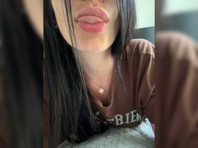 -little--minxxx- live cam on BongaCams