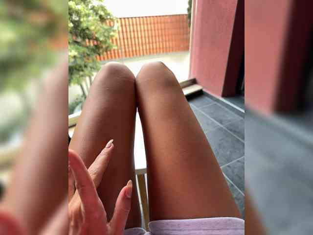 -little--minxxx- webcam