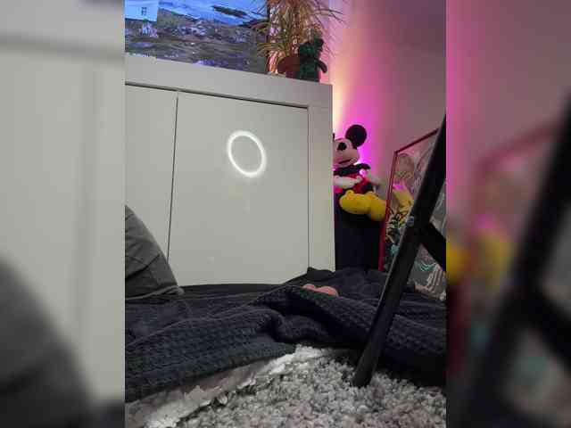 -little--minxxx- webcam