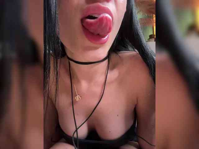 -little--minxxx- webcam
