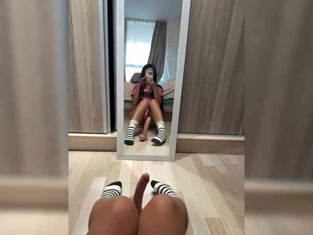 -little--minxxx- webcam