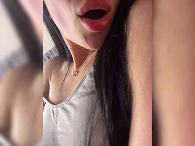 Model: -little--minxxx-