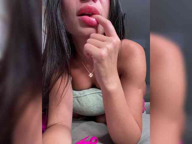-little--minxxx- webcam