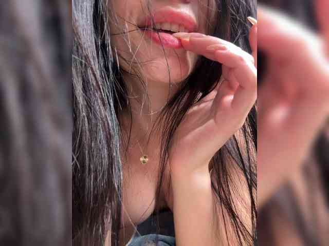 -little--minxxx- webcam
