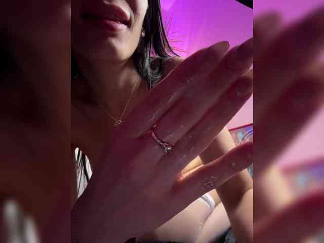 -little--minxxx- webcam