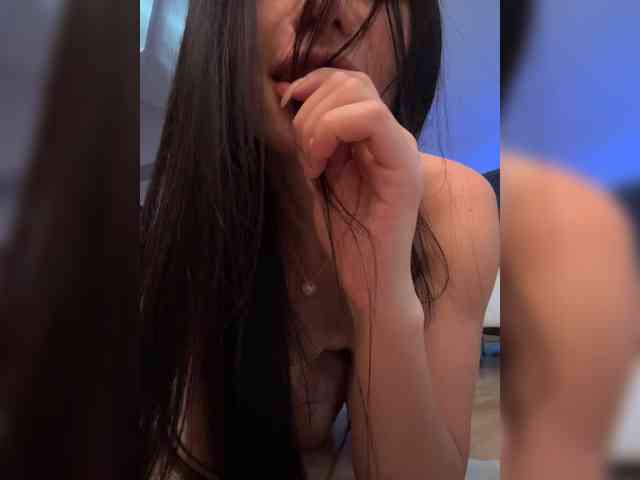 -little--minxxx- webcam