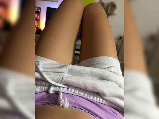 -little--minxxx- webcam