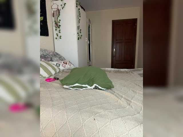 reyniri live webcam show