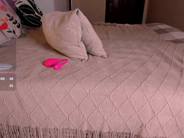 reyniri's BongaCams show and profile