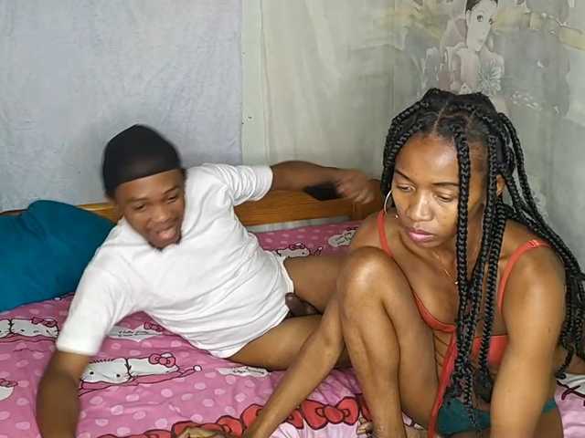 AmelieAndJames0919's BongaCams show and profile