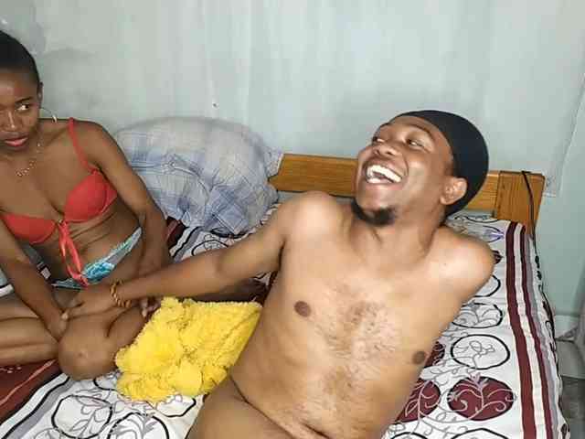 AmelieAndJames0919 webcam