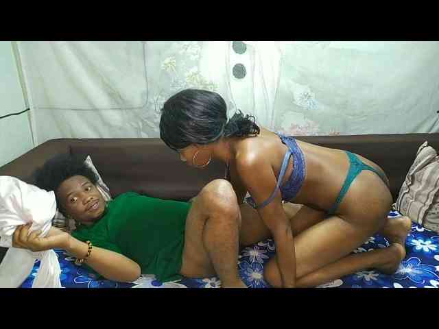 AmelieAndJames0919 webcam