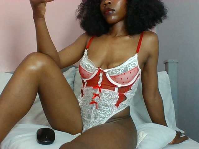 Isisqueen live cam preview