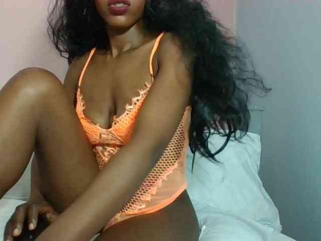 Isisqueen webcam