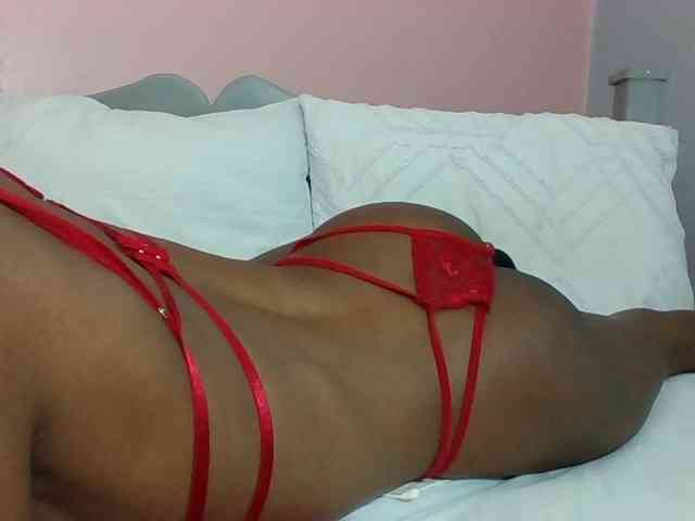 Isisqueen webcam