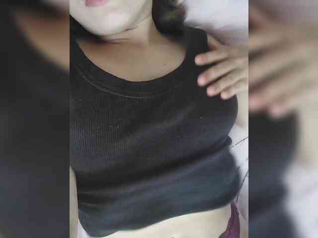 Brown_Eyes webcam