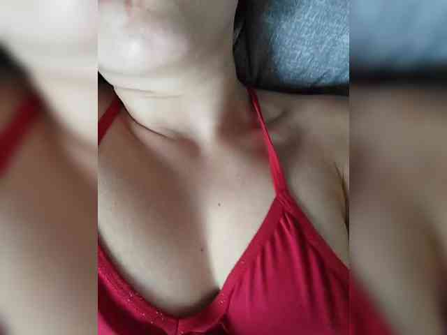 Brown_Eyes webcam