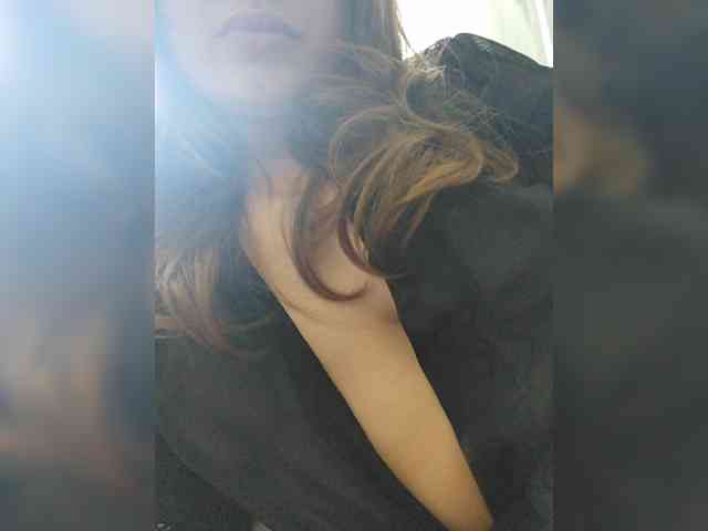 Brown_Eyes webcam