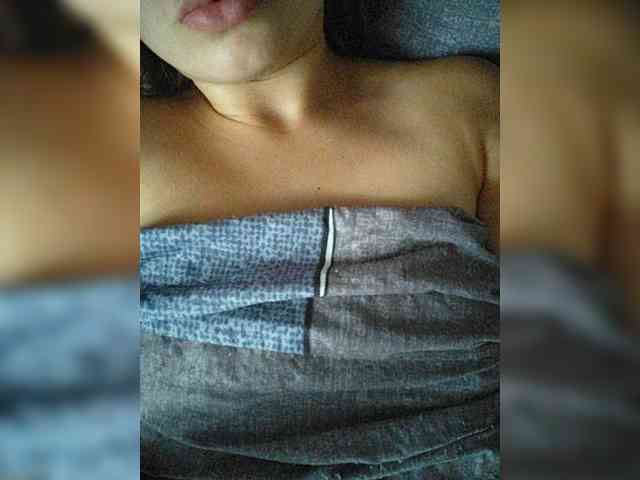 Brown_Eyes webcam