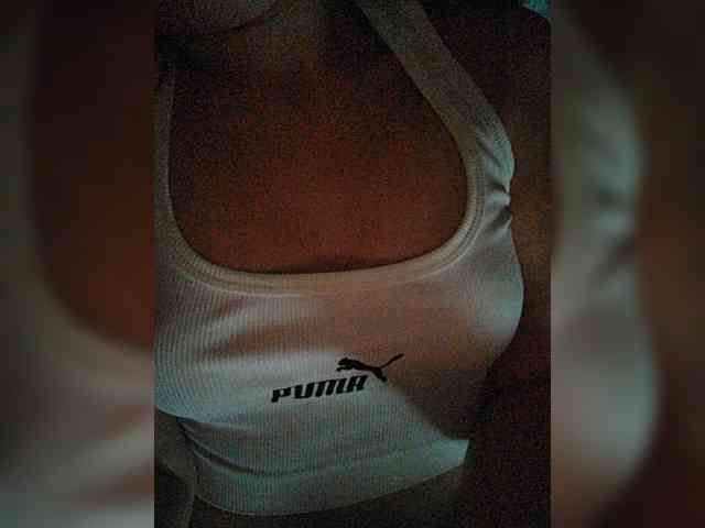 Brown_Eyes webcam