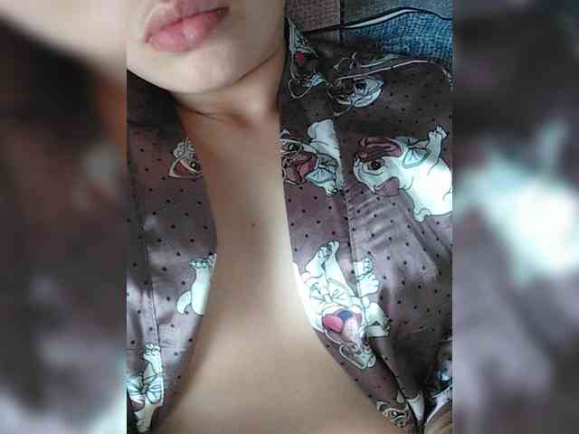 Brown_Eyes webcam