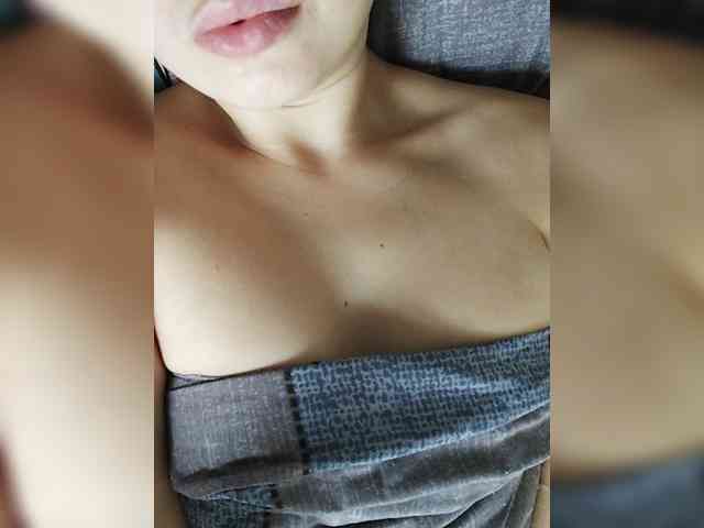 Brown_Eyes webcam