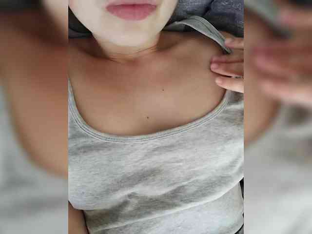 Brown_Eyes webcam