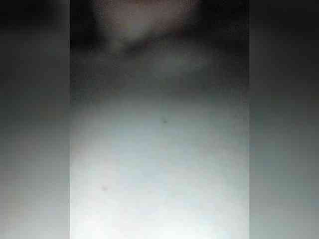 Brown_Eyes webcam
