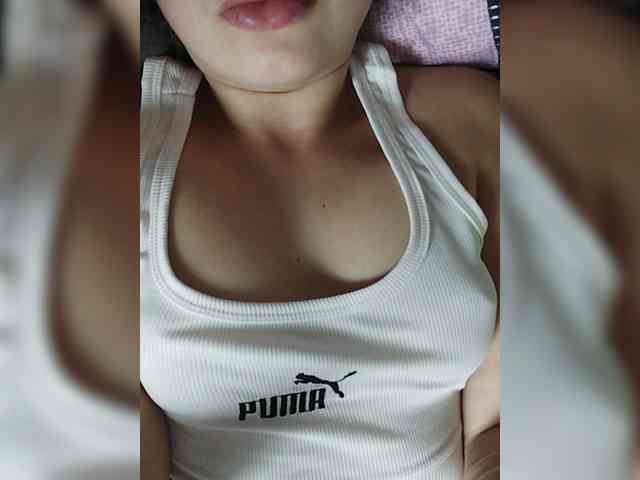Brown_Eyes webcam