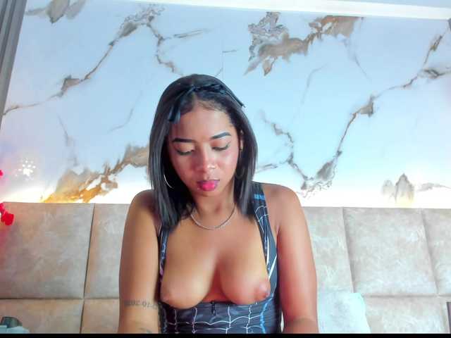 KarolBlanco live cam on BongaCams