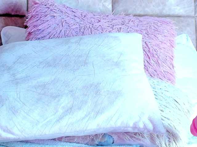 KarolBlanco's BongaCams show and profile