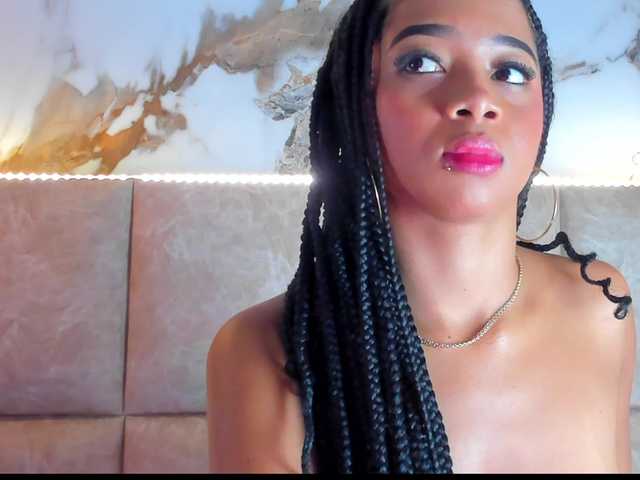 KarolBlanco live cam on BongaCams