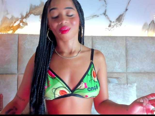 KarolBlanco live cam on BongaCams