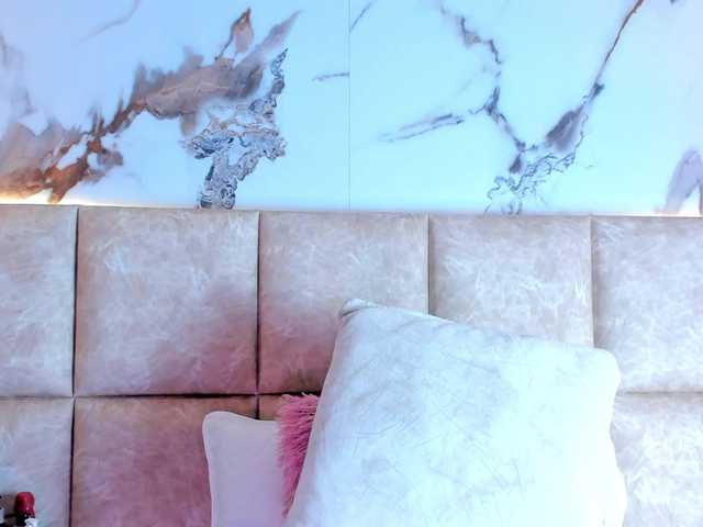 KarolBlanco's BongaCams show and profile