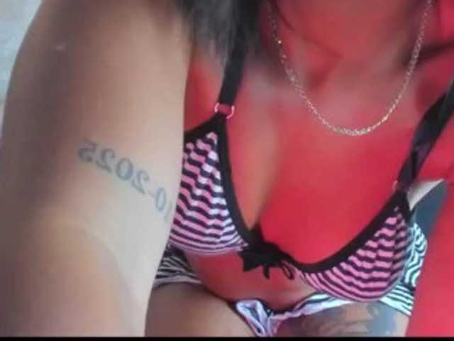 KarolBlanco live cam on BongaCams