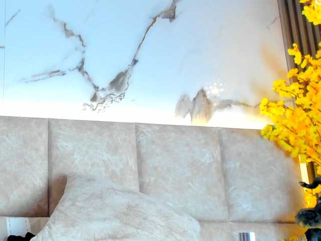 KarolBlanco live cam on BongaCams
