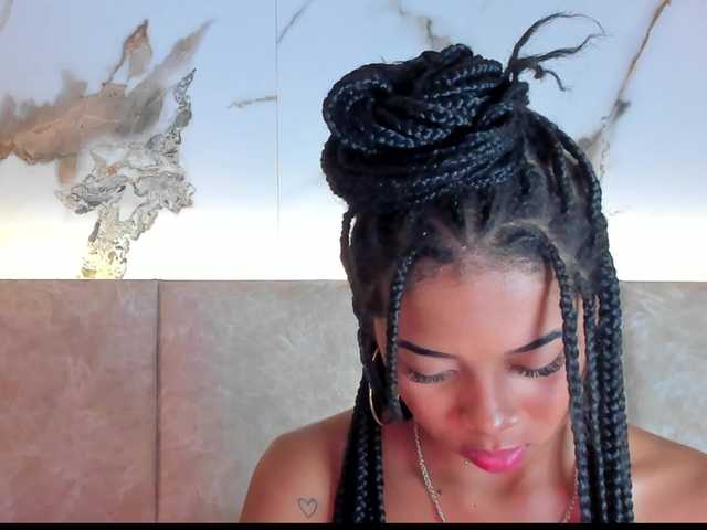 KarolBlanco live cam on BongaCams