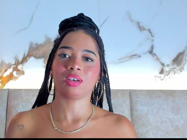 KarolBlanco live cam on BongaCams