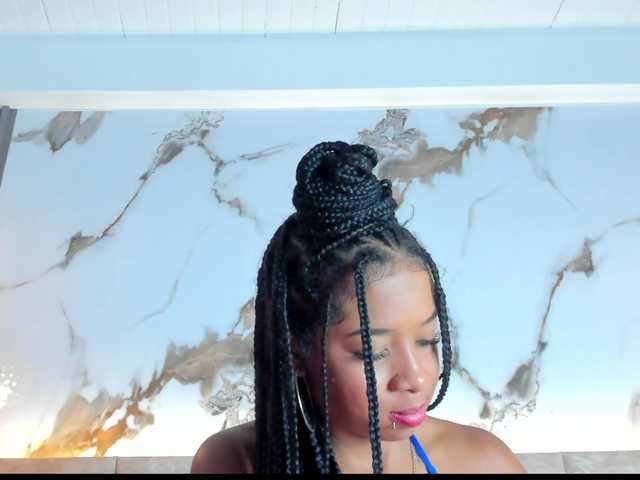 KarolBlanco live cam on BongaCams