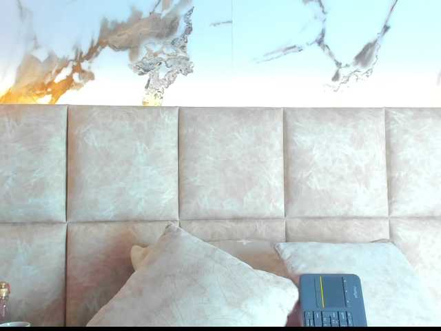 KarolBlanco live cam on BongaCams