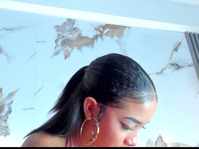 KarolBlanco live cam on BongaCams