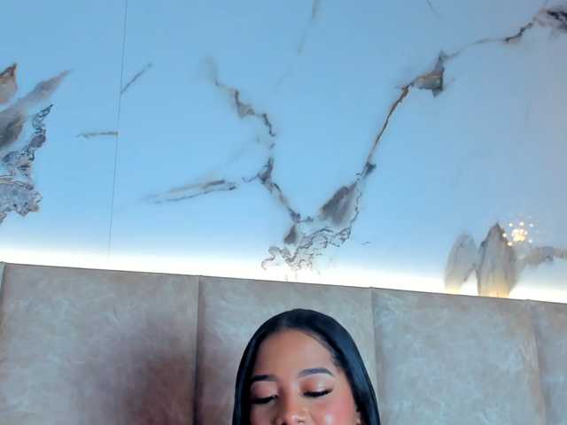 KarolBlanco live cam on BongaCams