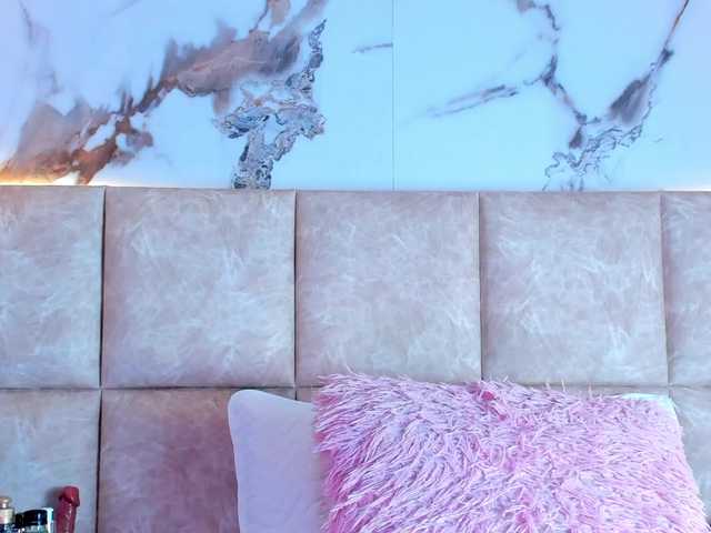 KarolBlanco's BongaCams show and profile