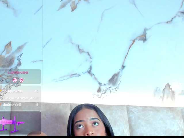 KarolBlanco live cam on BongaCams