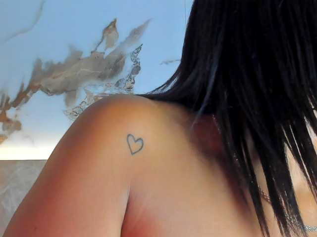 KarolBlanco live cam on BongaCams