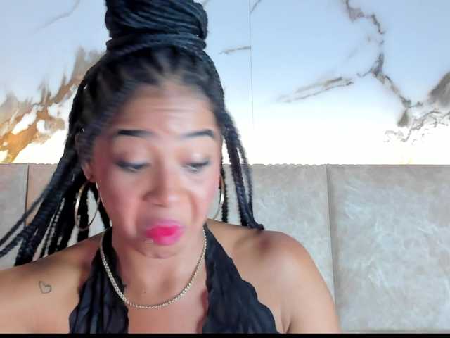 KarolBlanco live cam on BongaCams